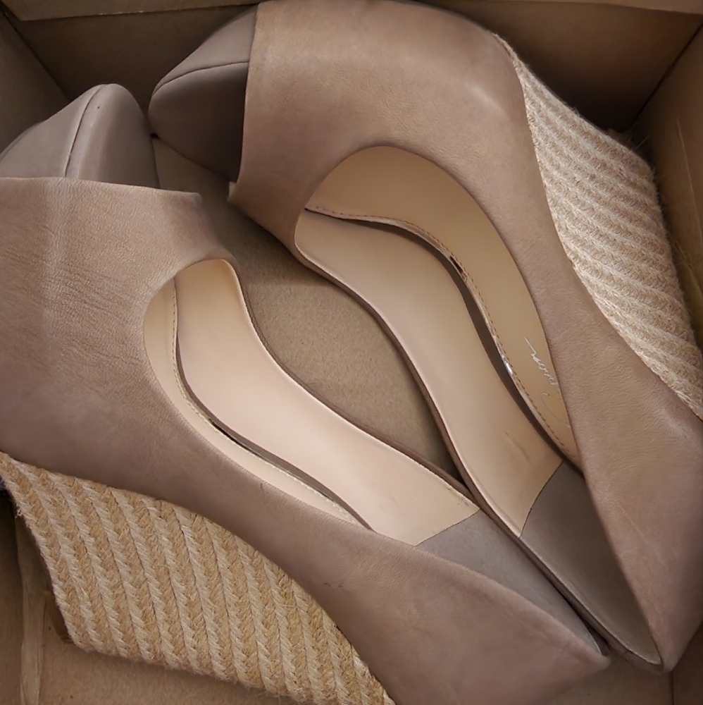 Jessica Simpson Bethany Wedges
